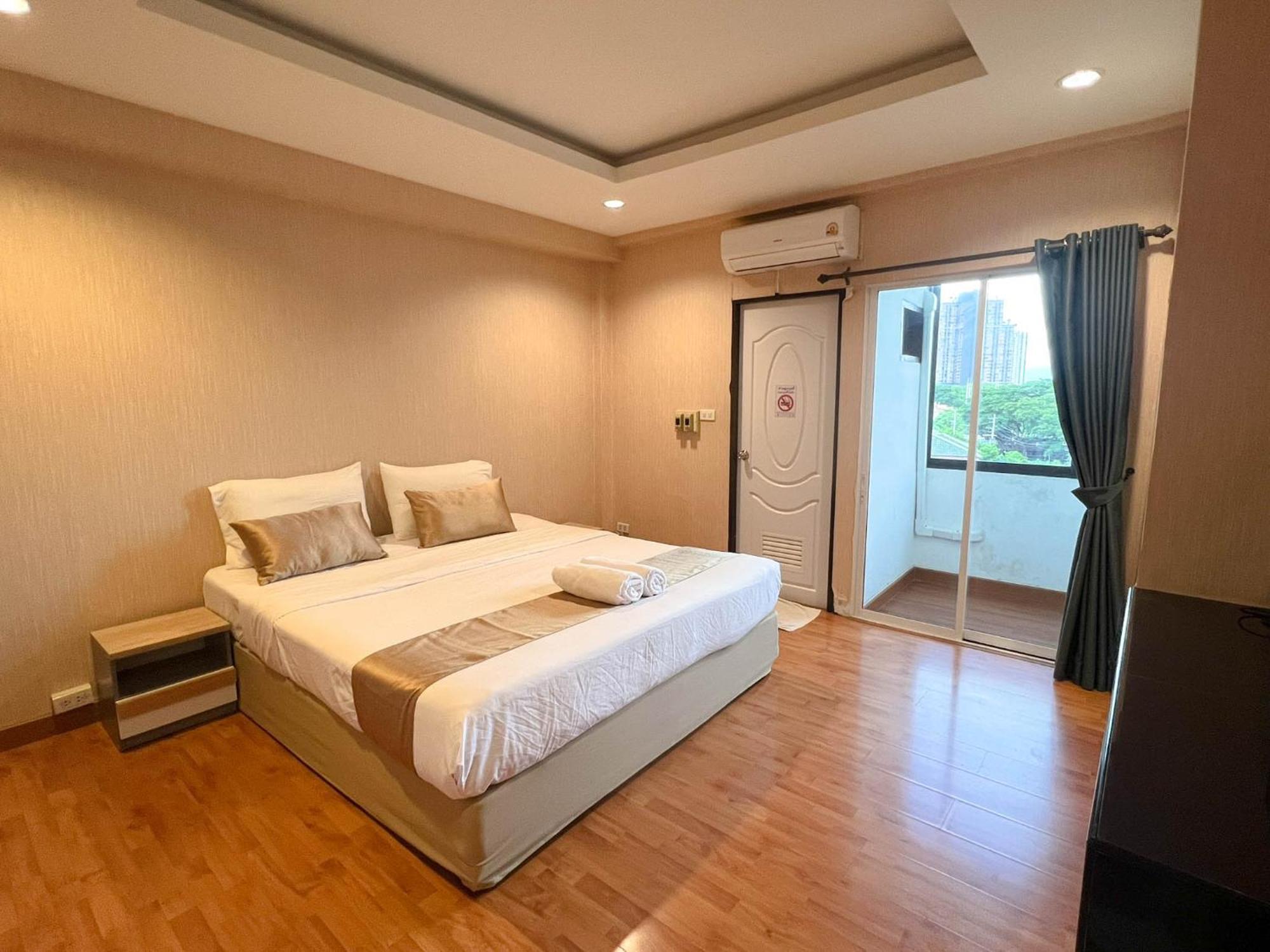 Inspire House Hotel Chiang Mai Buitenkant foto