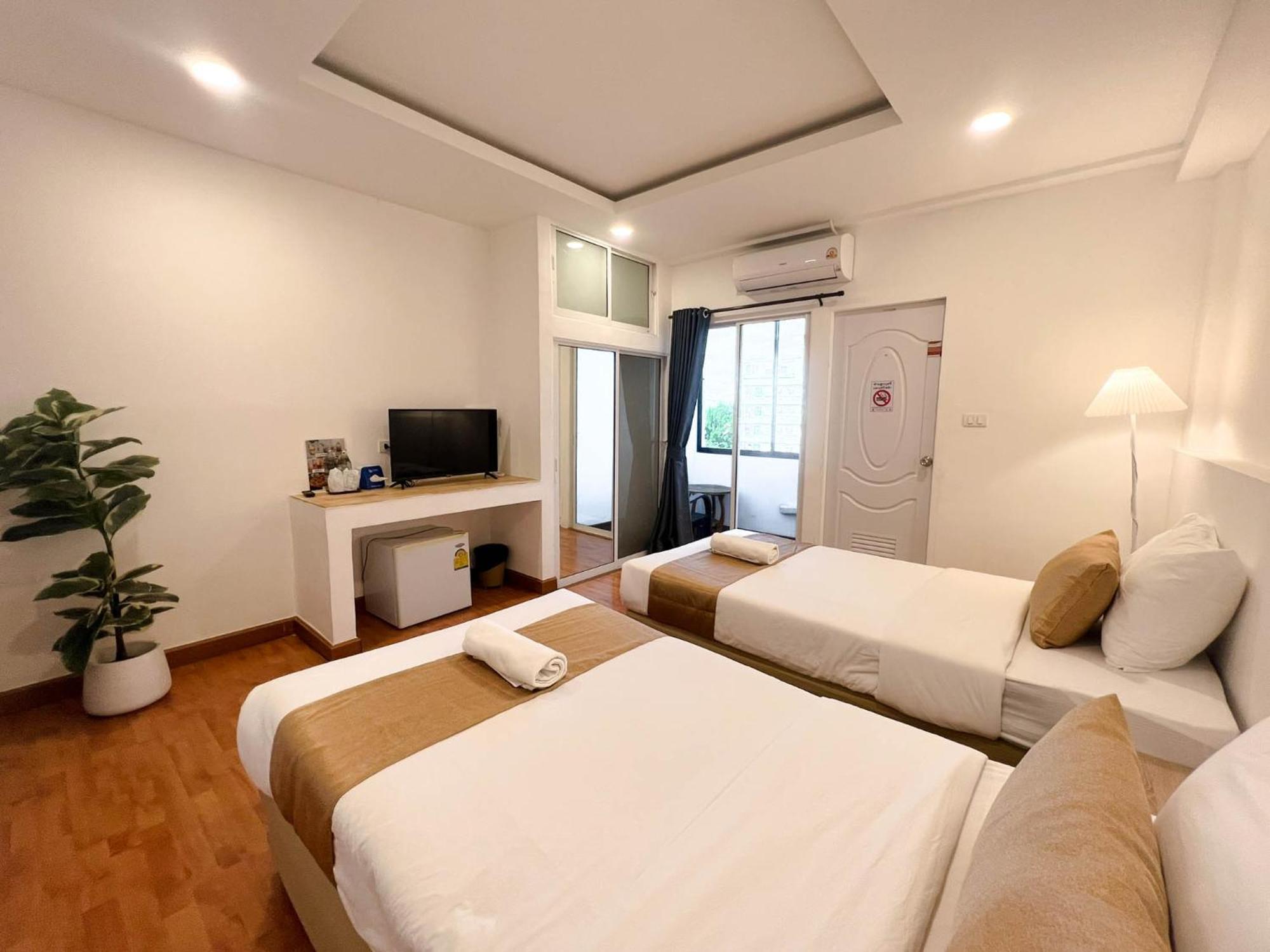 Inspire House Hotel Chiang Mai Buitenkant foto