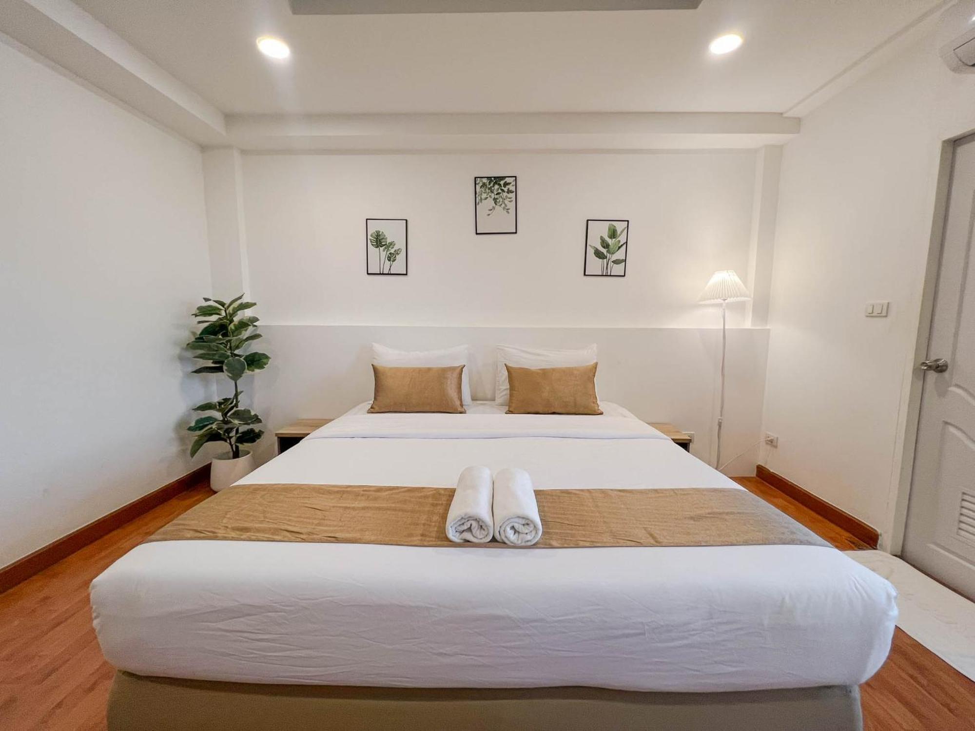 Inspire House Hotel Chiang Mai Buitenkant foto