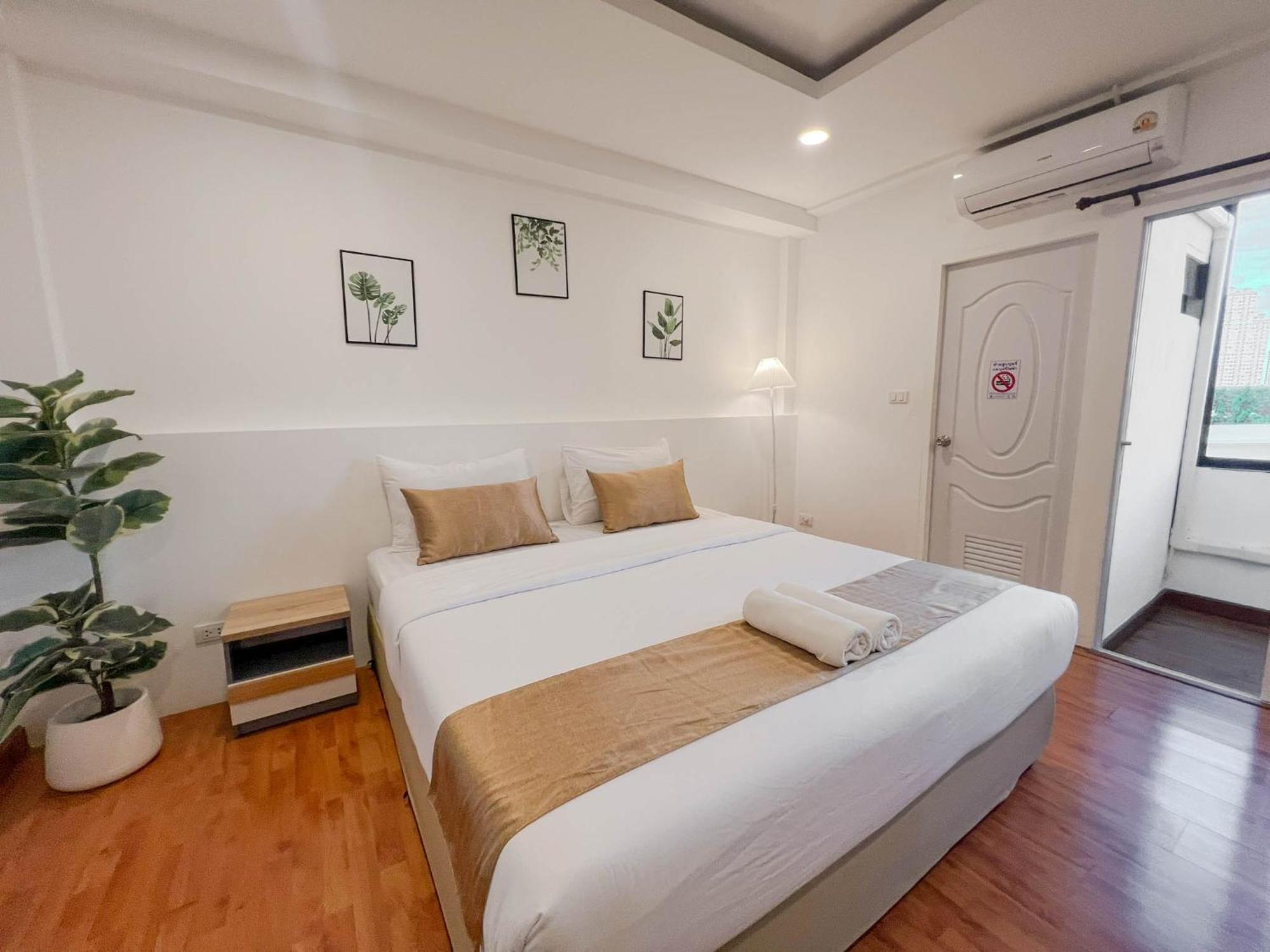 Inspire House Hotel Chiang Mai Buitenkant foto