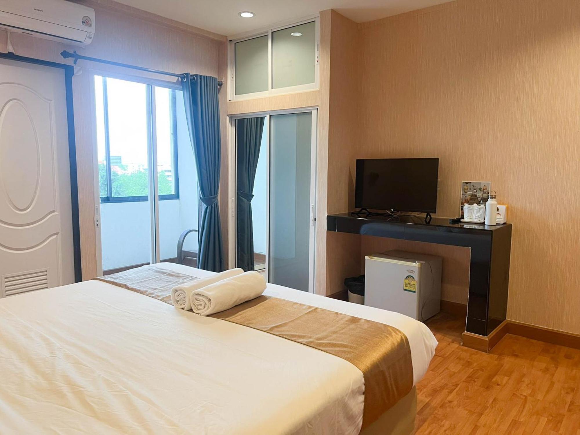 Inspire House Hotel Chiang Mai Buitenkant foto